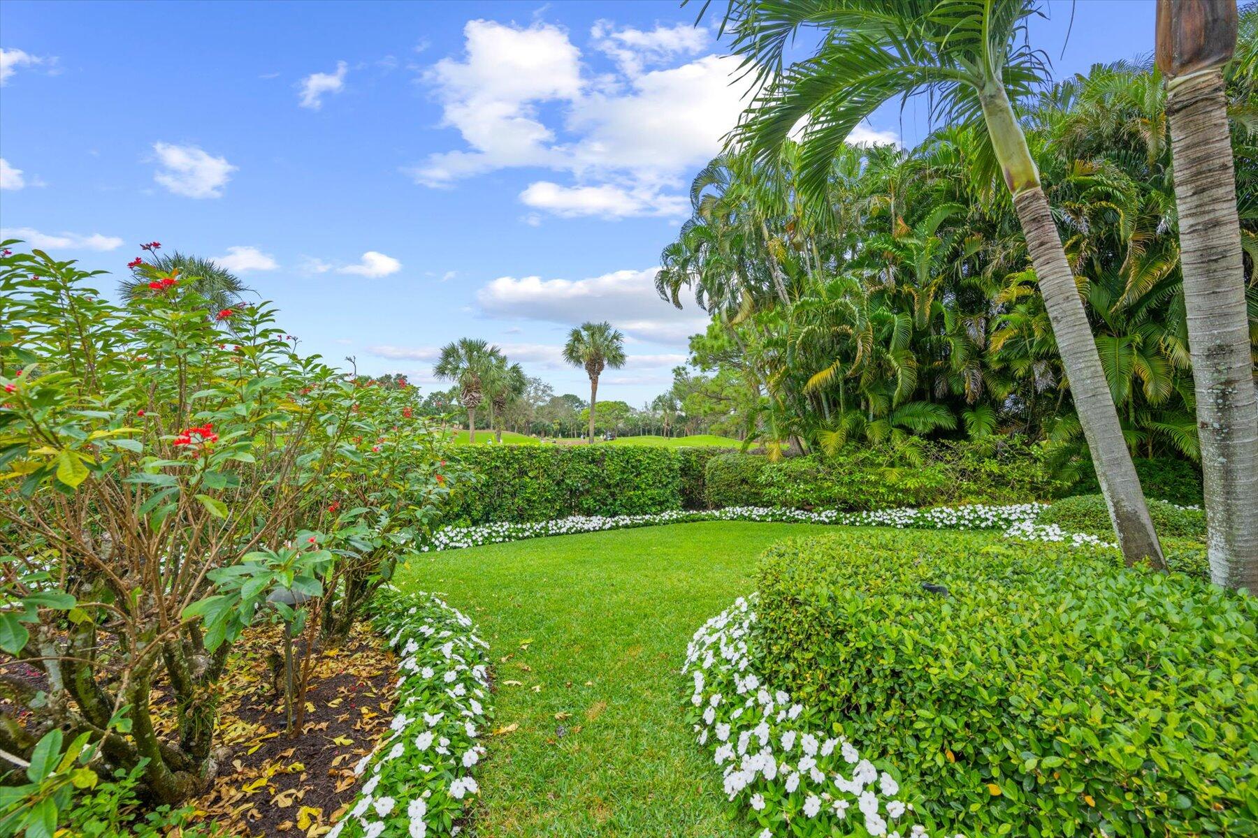 LOXAHATCHEE CLUB AT MAPLE - Residential
