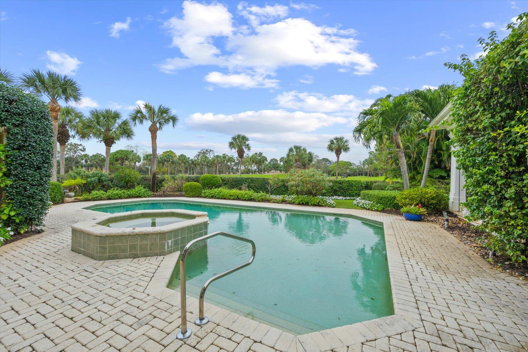 LOXAHATCHEE CLUB AT MAPLE - Residential