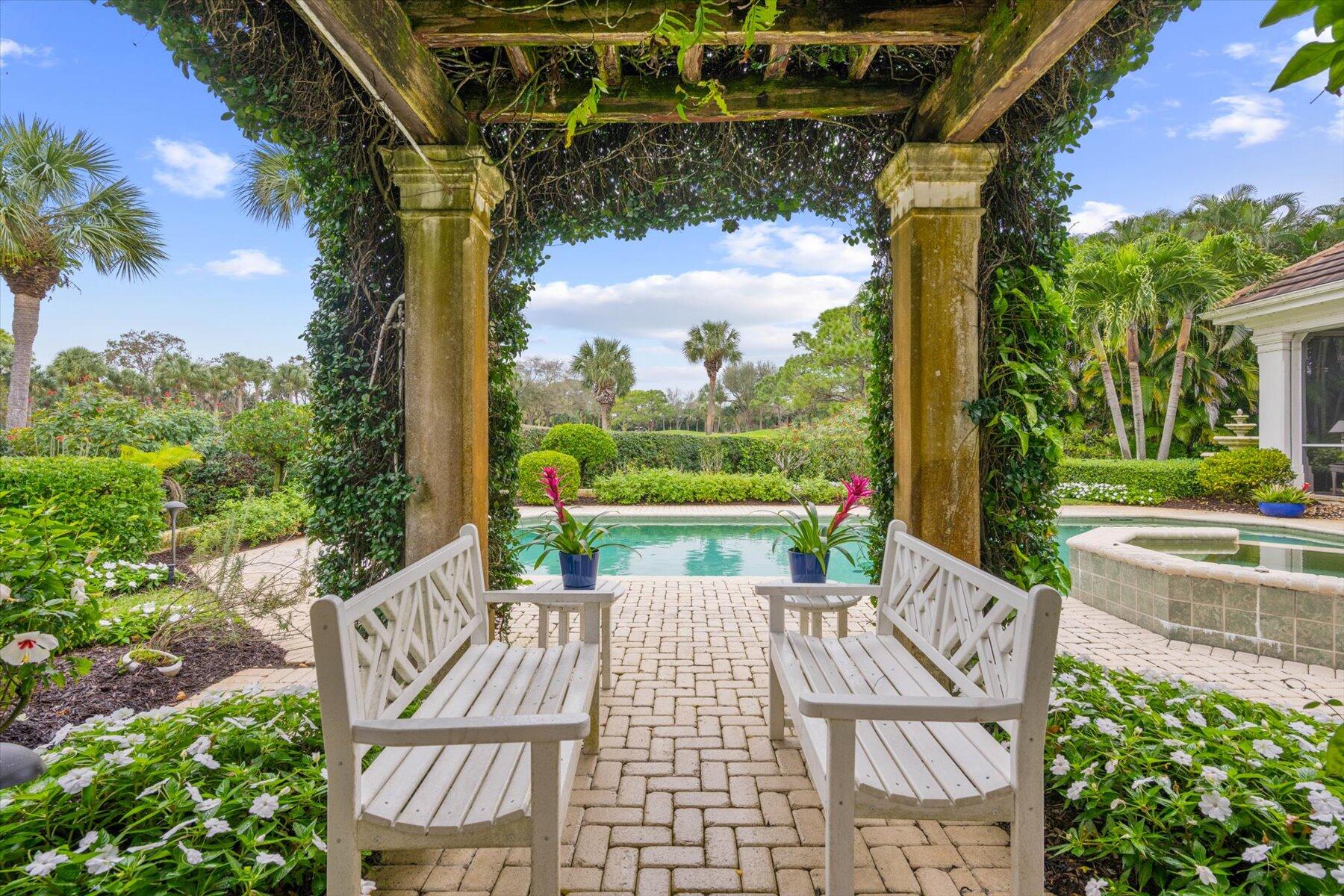 LOXAHATCHEE CLUB AT MAPLE - Residential