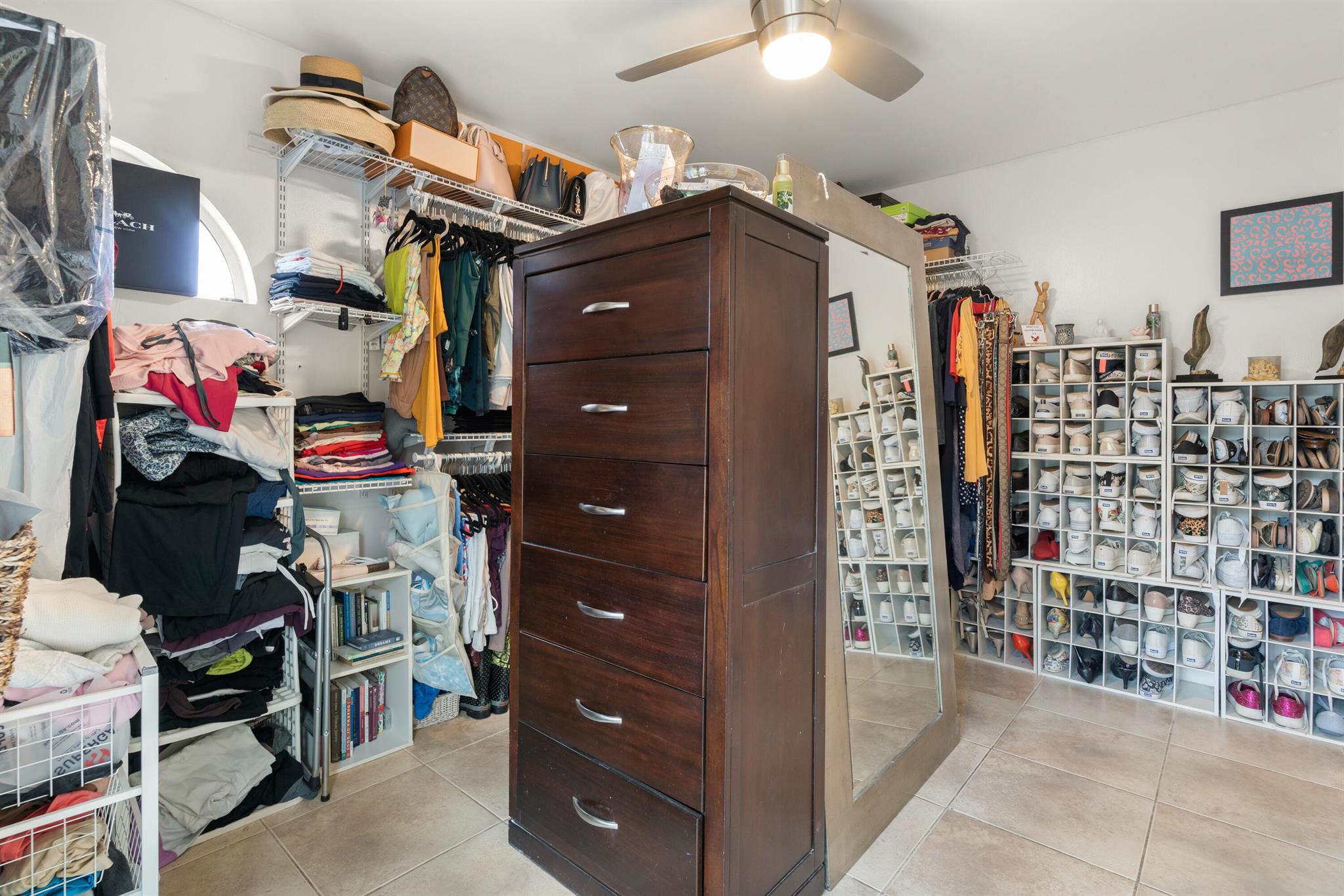 El Lago - Residential