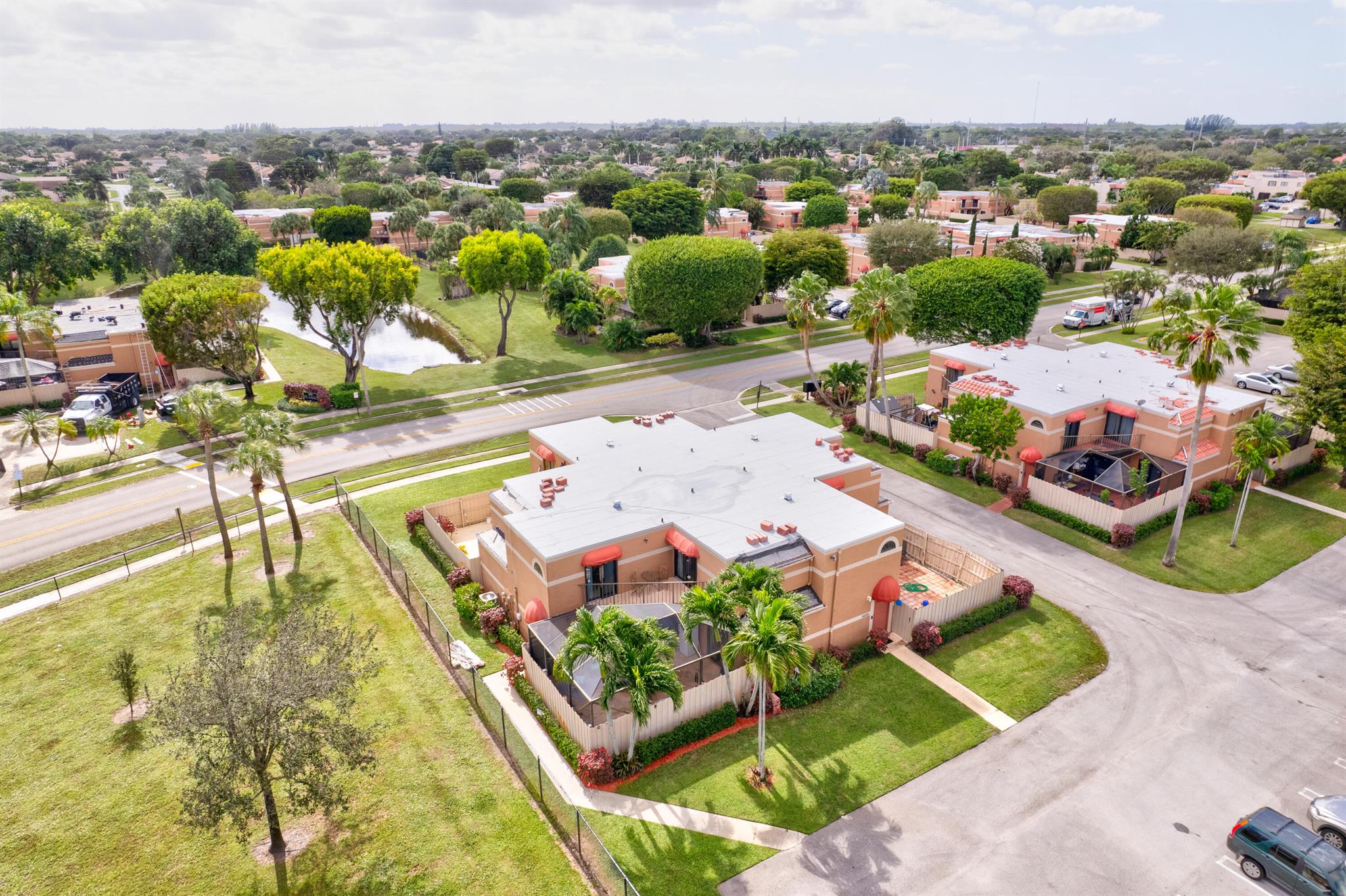 El Lago - Residential