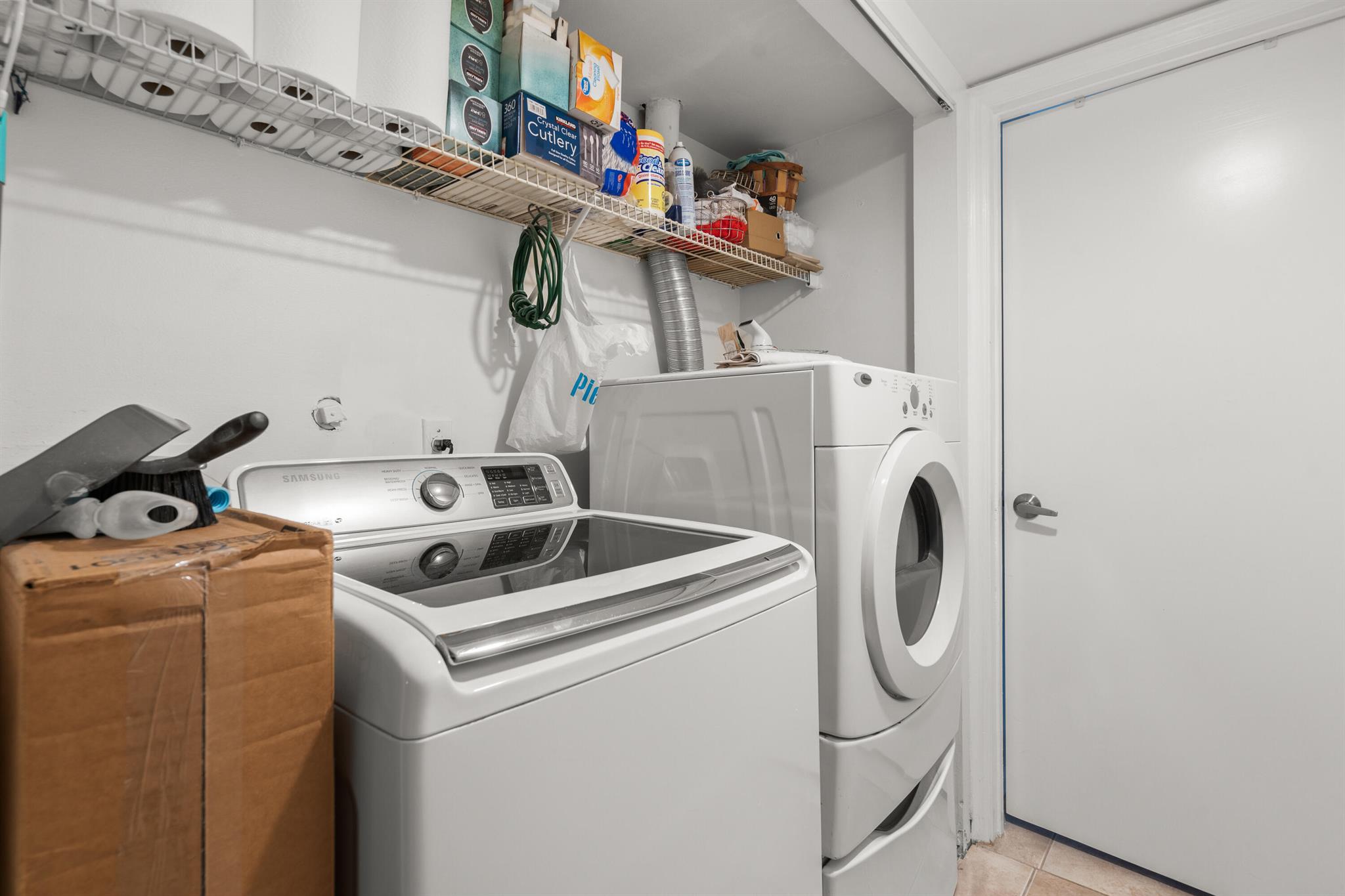 El Lago - Residential