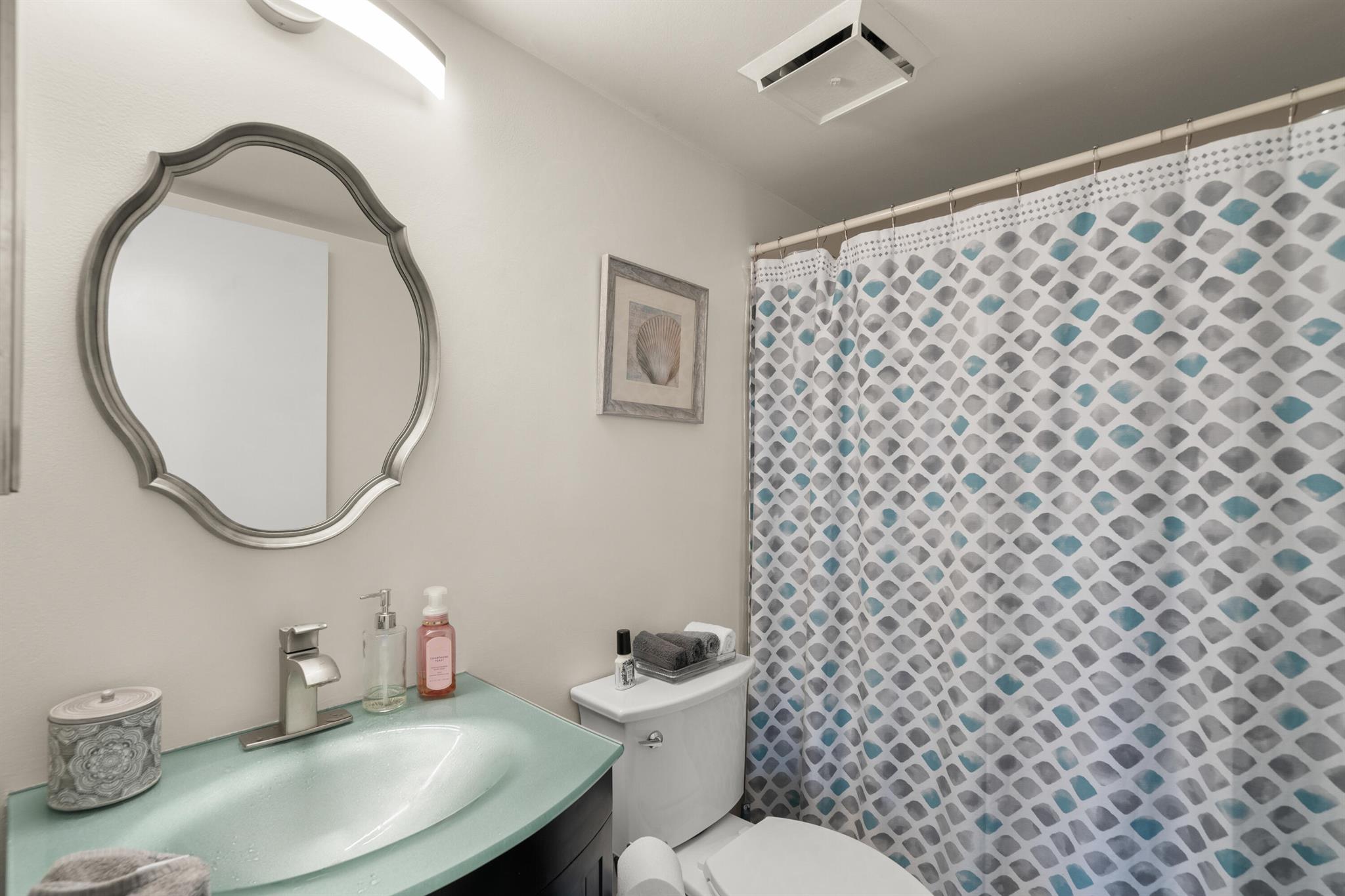 El Lago - Residential