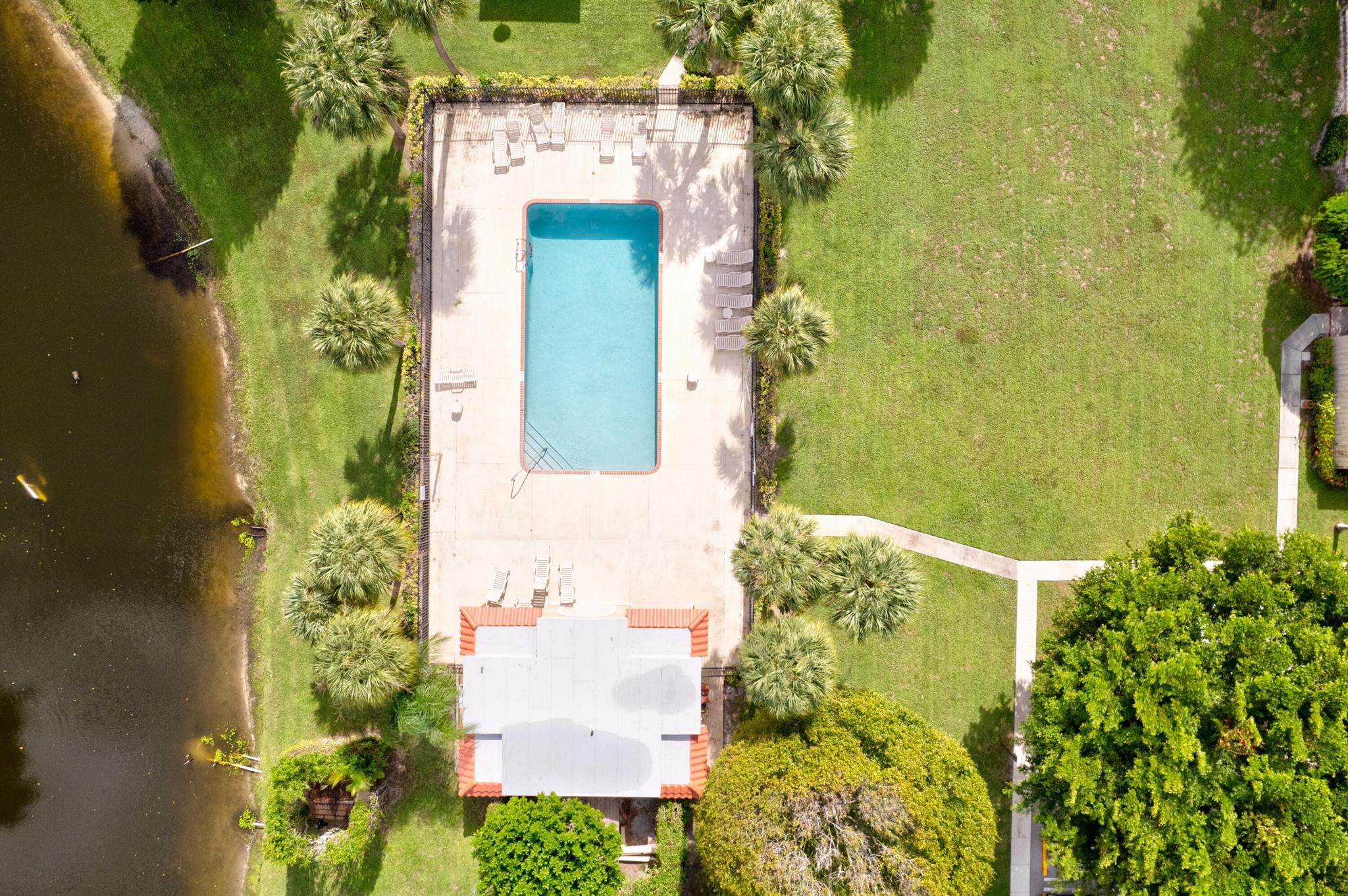 El Lago - Residential