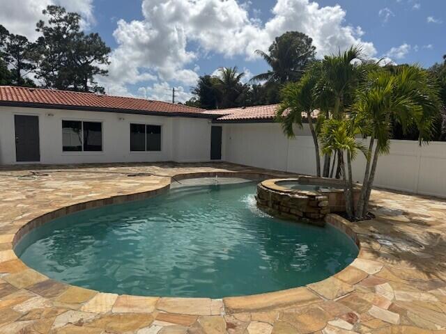 PALM BEACH FARMS CO 3 - Residential Lease