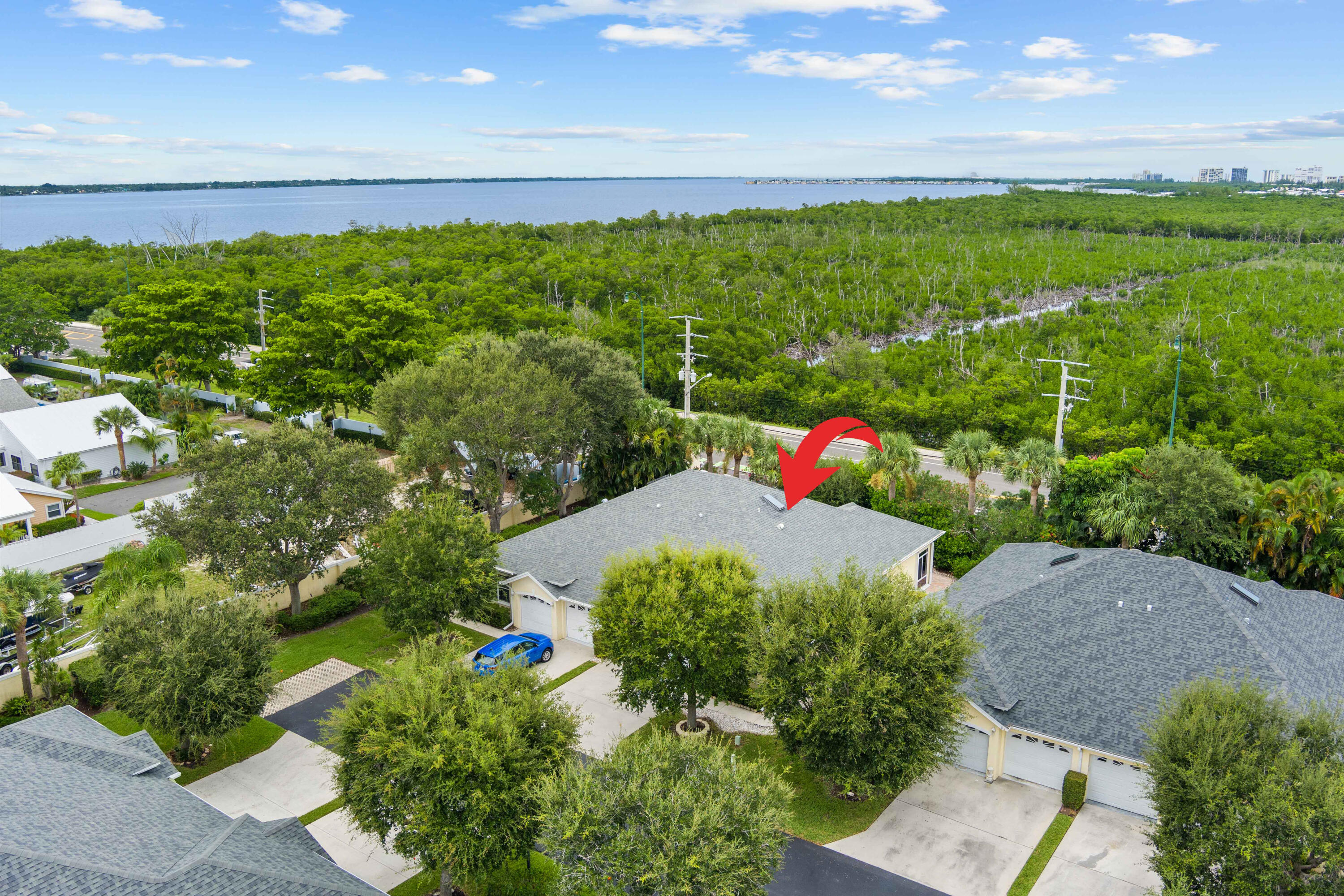 MOON RIVER - Residential