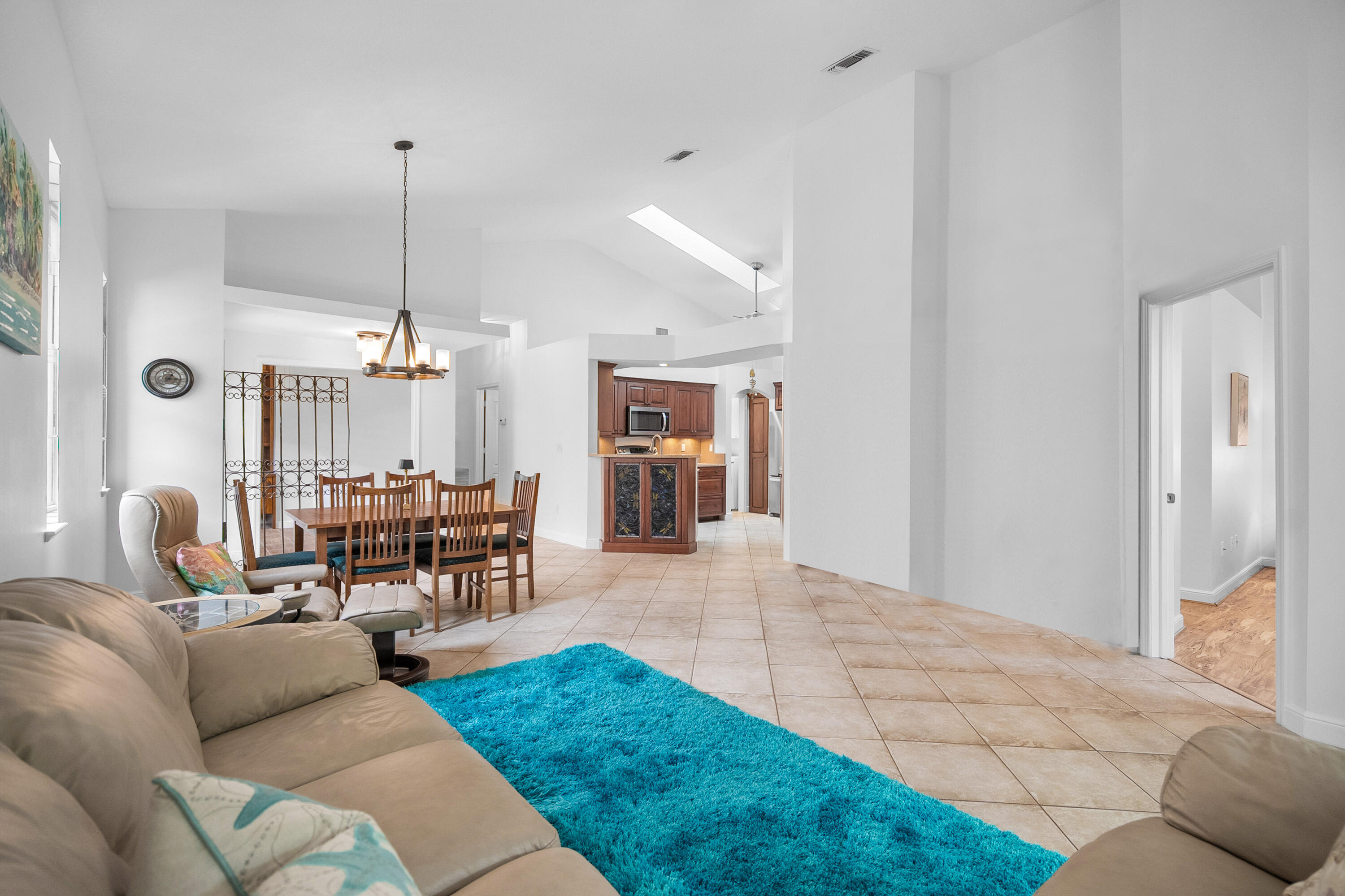 MOON RIVER - Residential