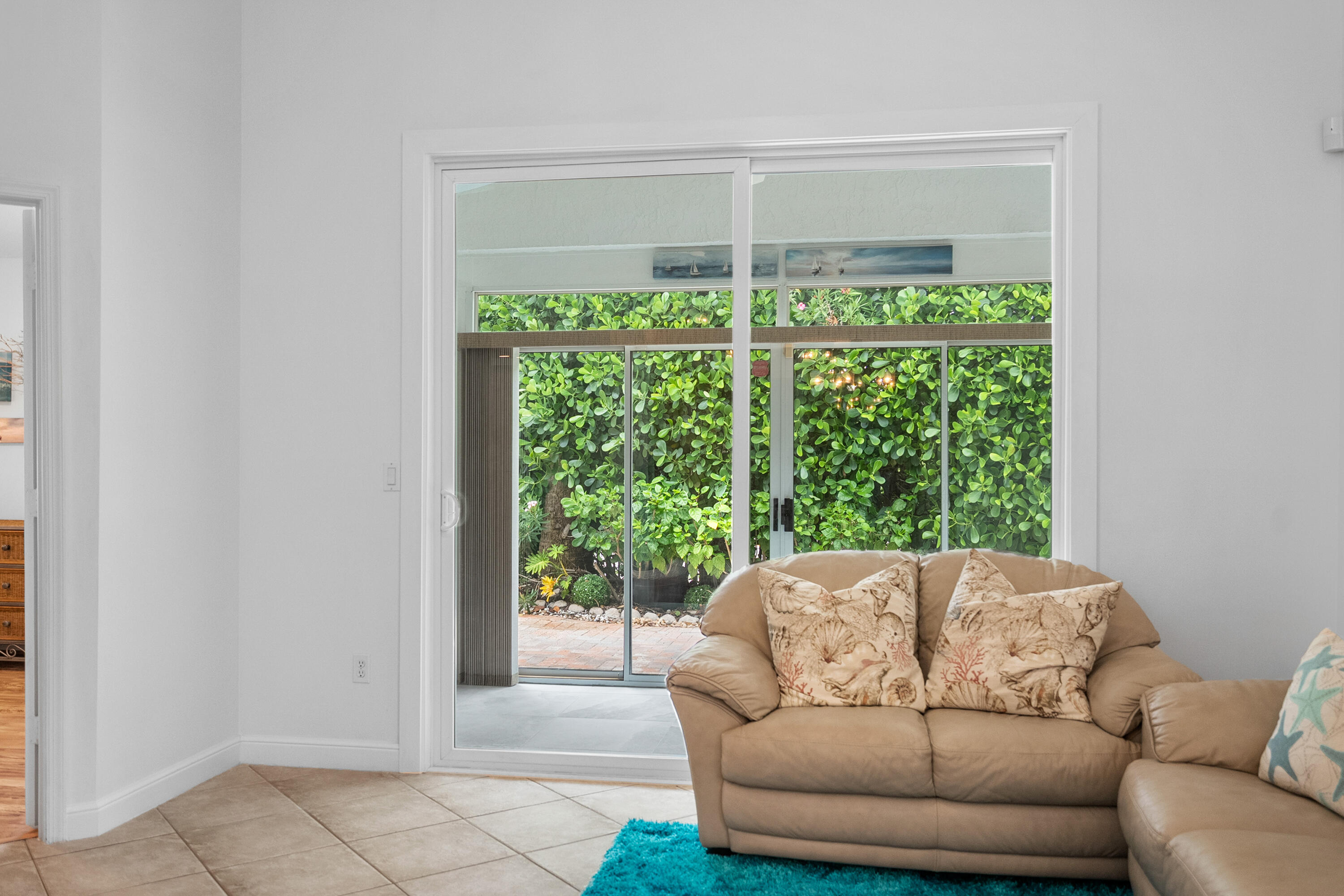 MOON RIVER - Residential