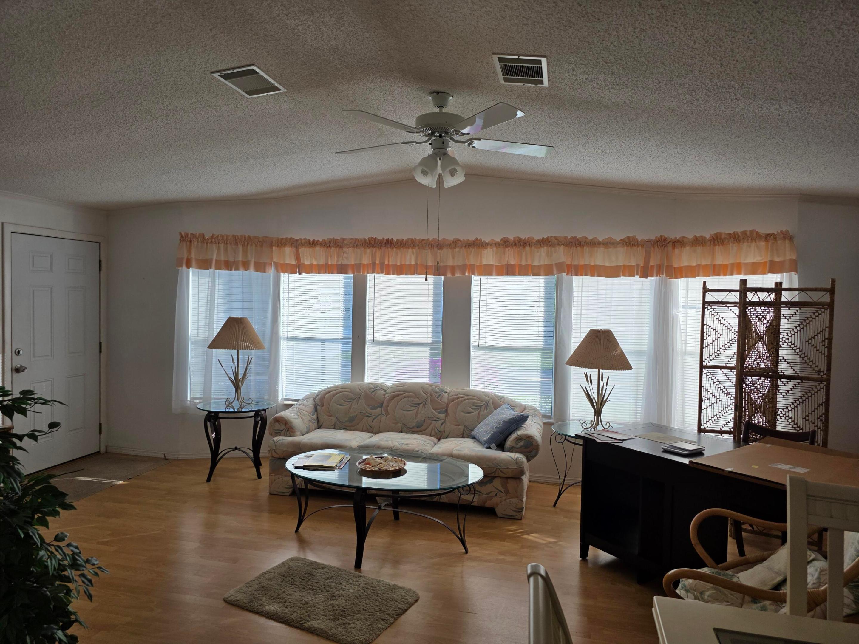 Savannah Club - Residential