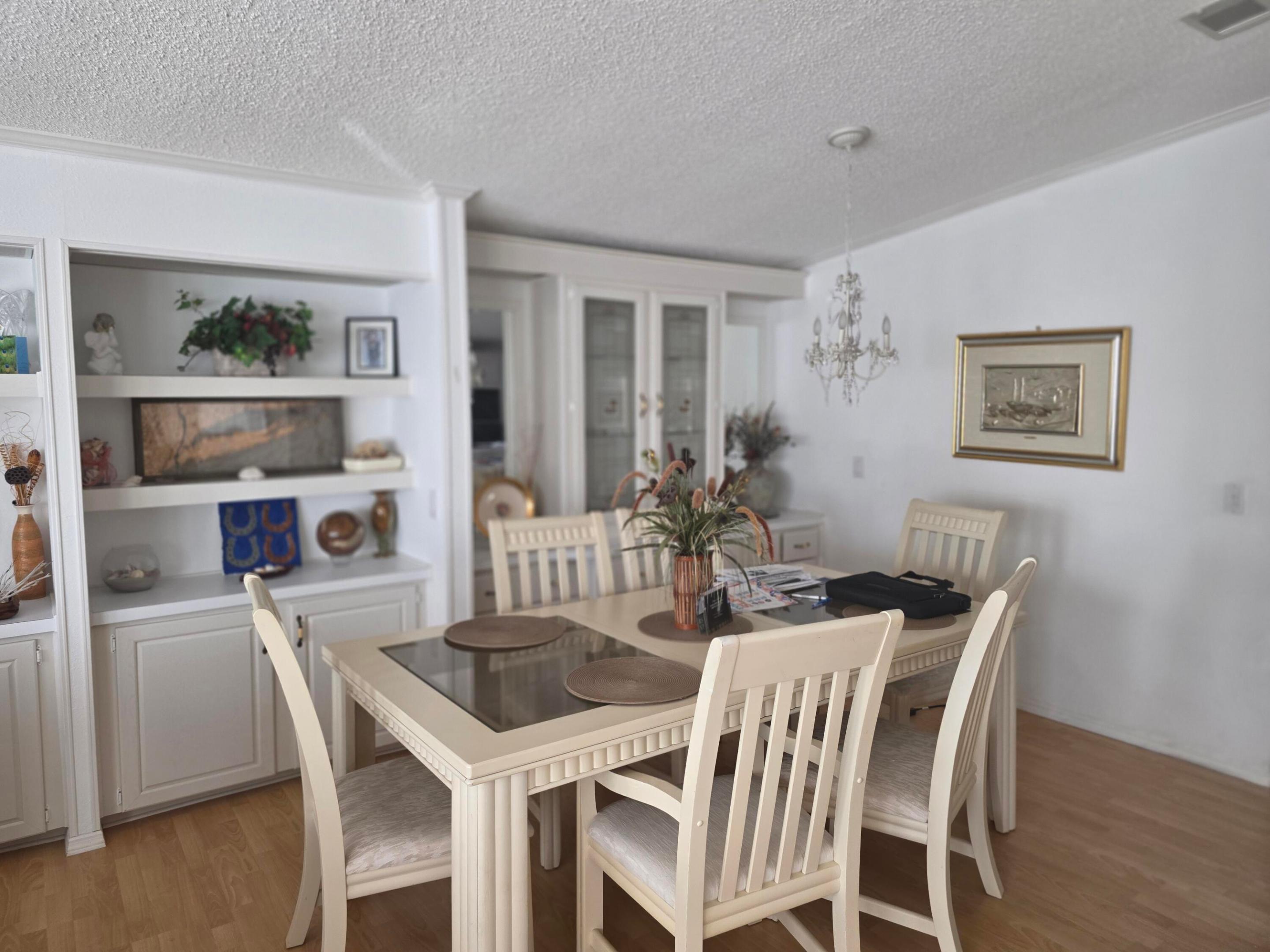 Savannah Club - Residential