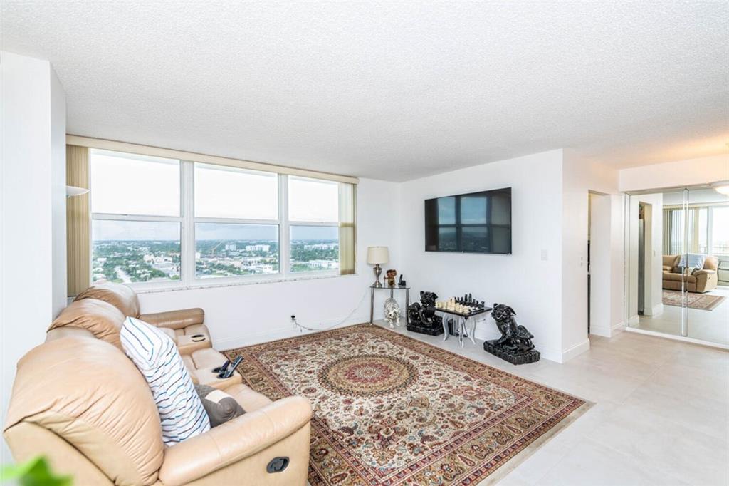 POMPANO BEACH CLUB ASSOC - Residential