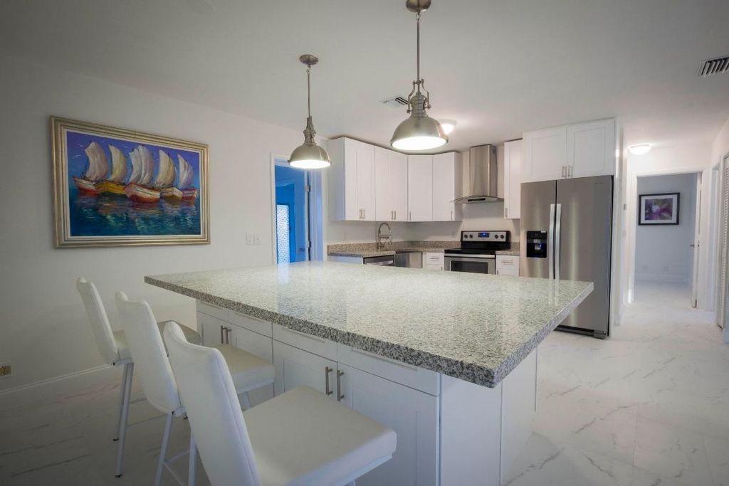 Photo of 2325 NE 4th Avenue, Boca Raton, FL 33431 (MLS # R11101713)
