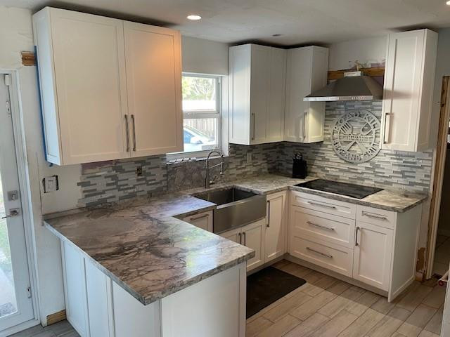 4936 NE 19th Terrace