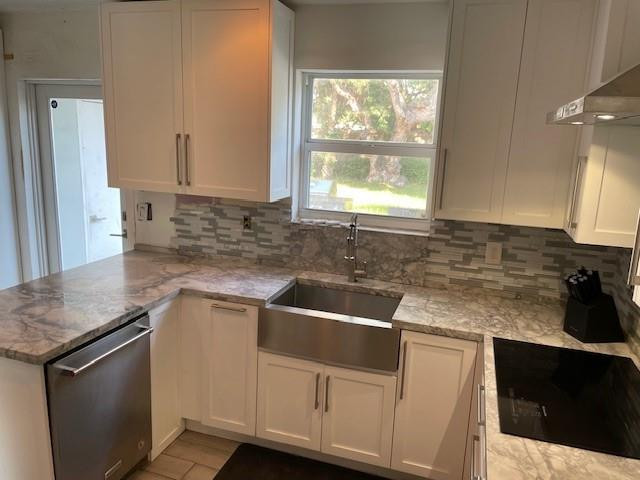 4936 NE 19th Terrace