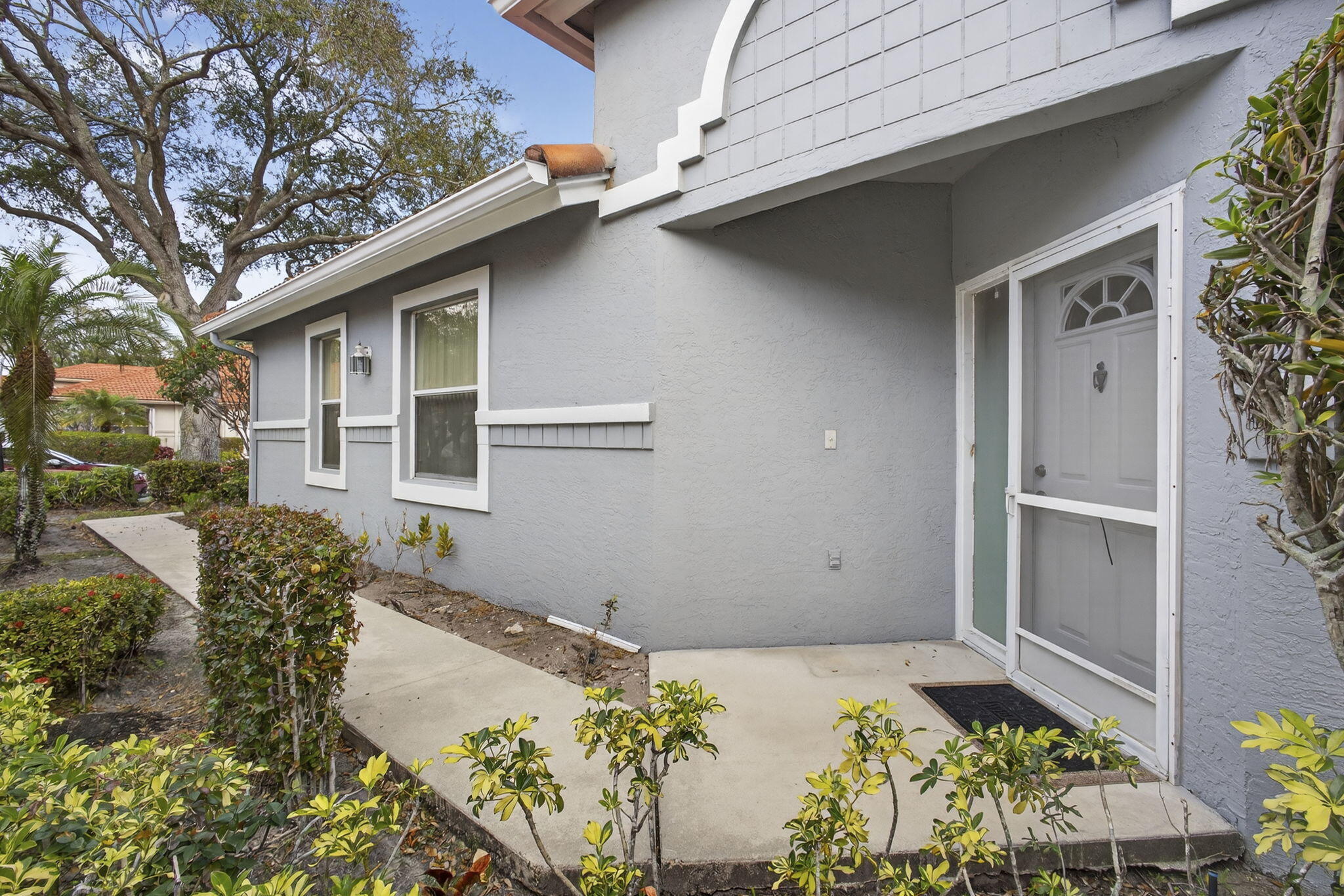 PALM ISLES I, II AND III CONDOS - Residential