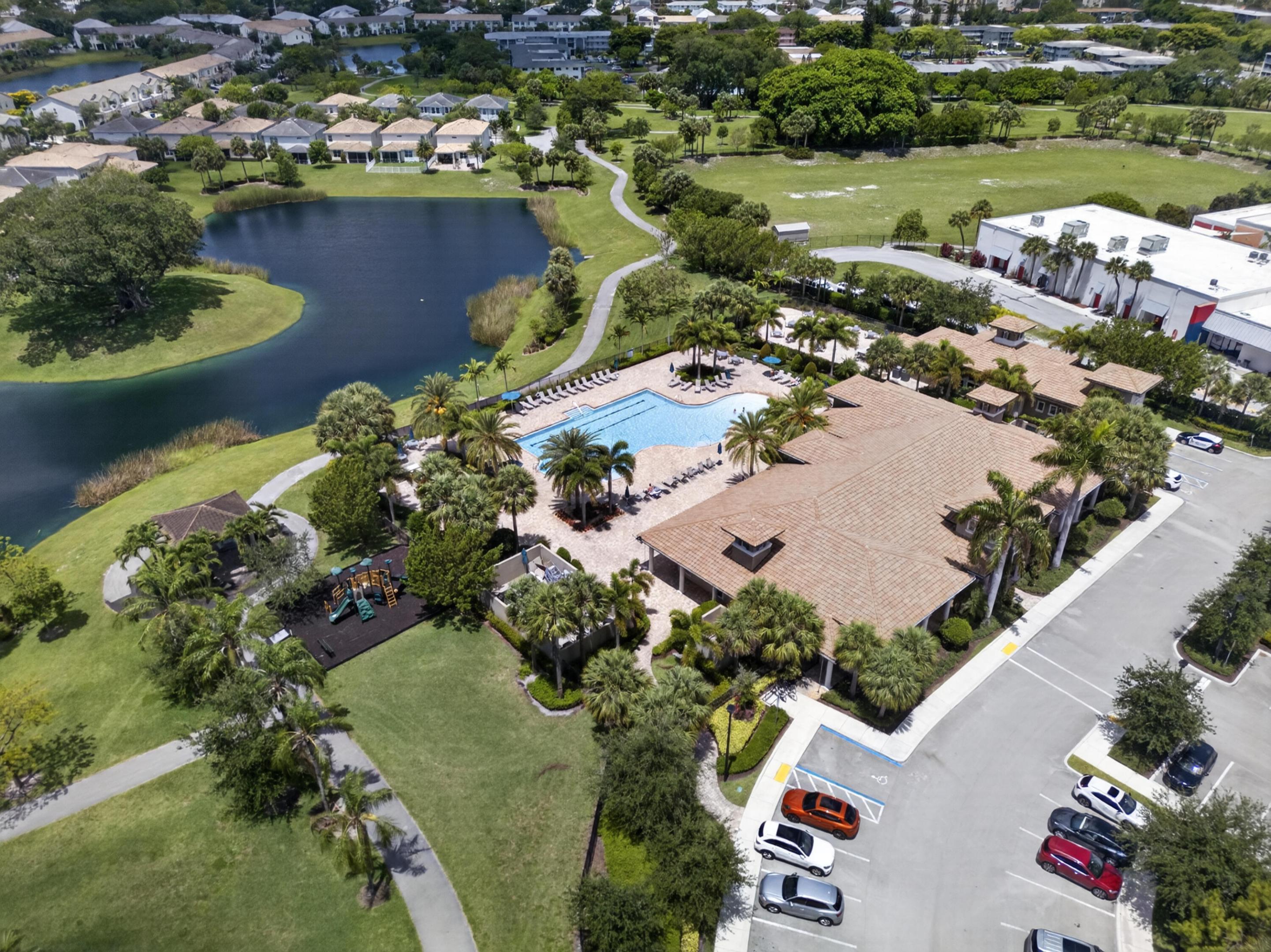 HILLCREST COUNTRY CLUB SOUTH - Residential