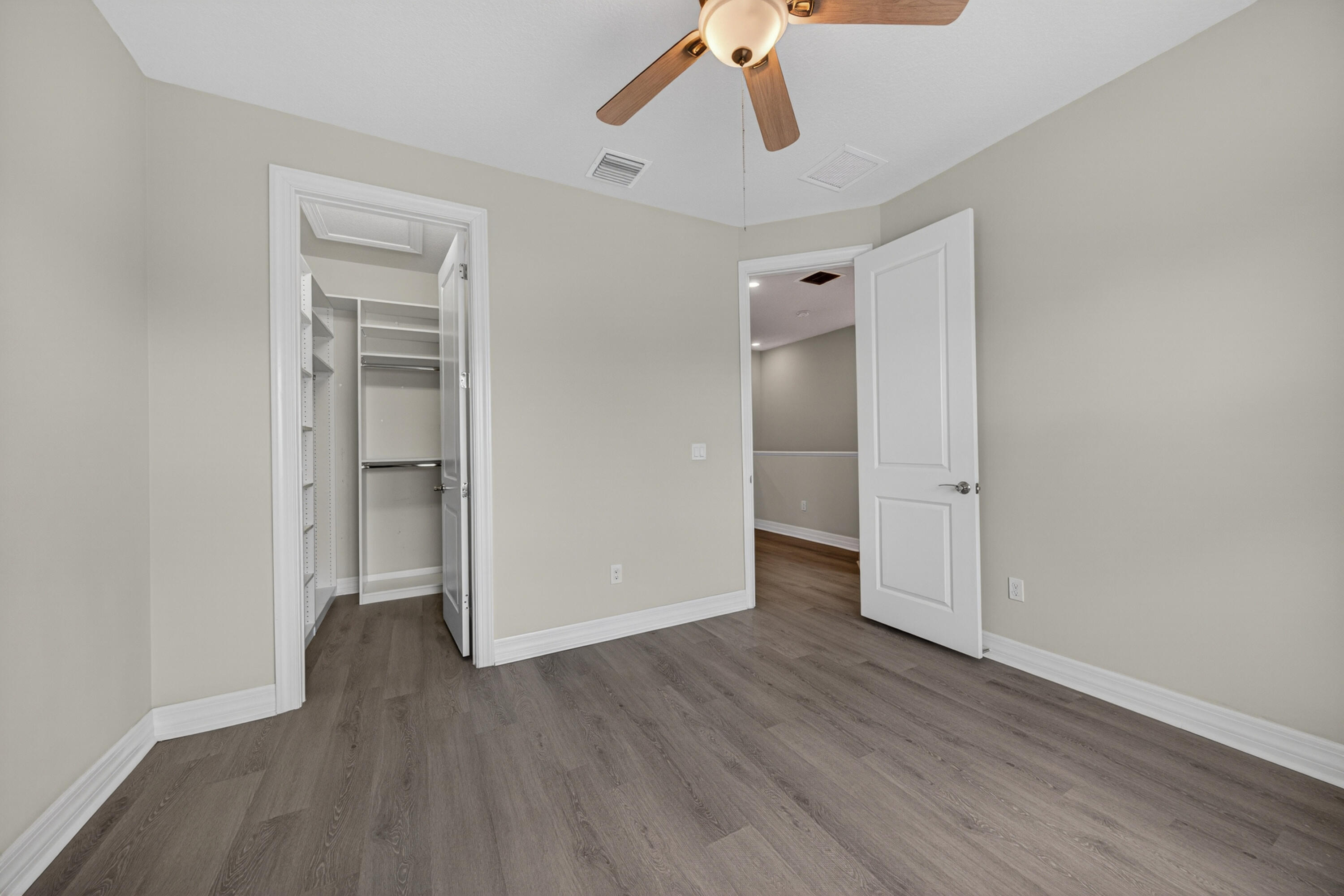 HILLCREST COUNTRY CLUB SOUTH - Residential