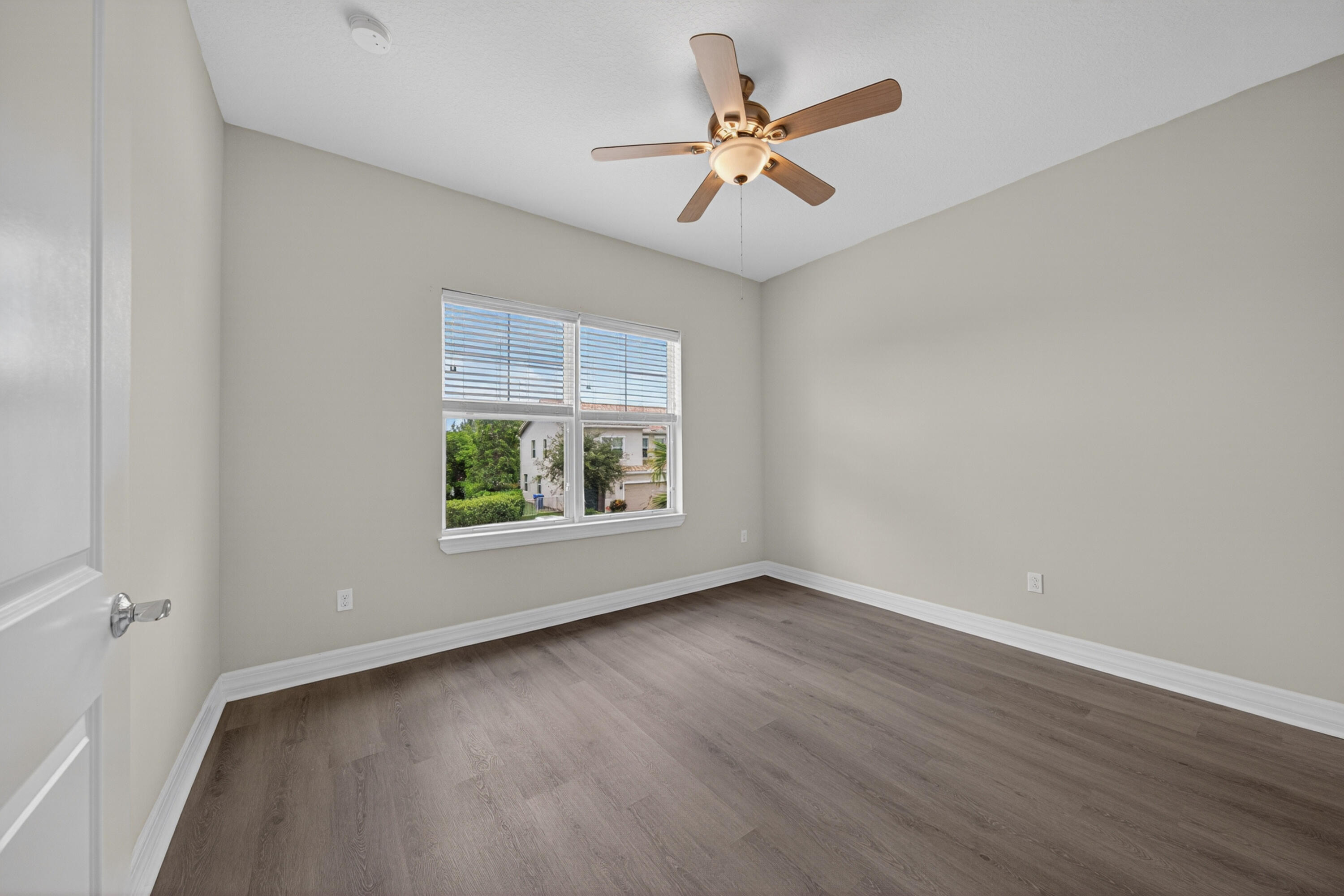 HILLCREST COUNTRY CLUB SOUTH - Residential