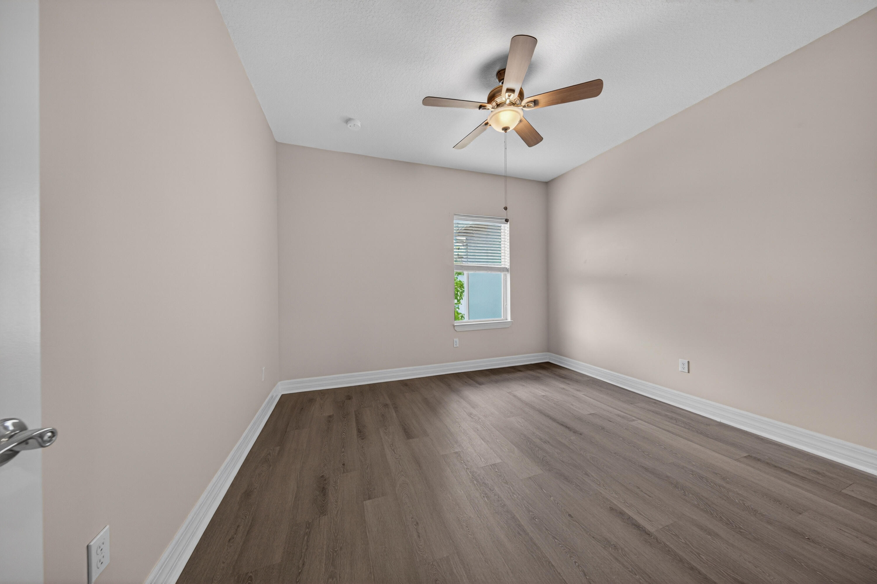 HILLCREST COUNTRY CLUB SOUTH - Residential