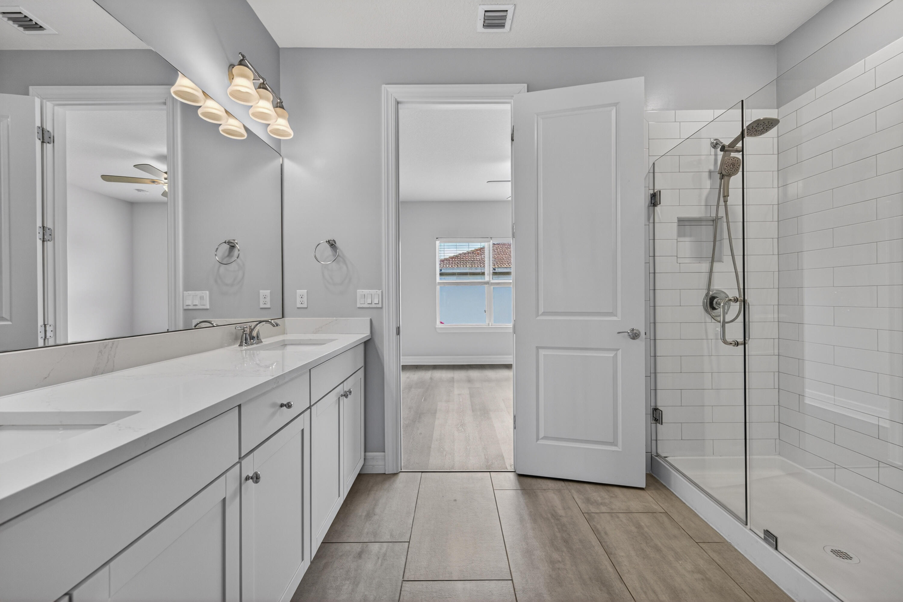 HILLCREST COUNTRY CLUB SOUTH - Residential