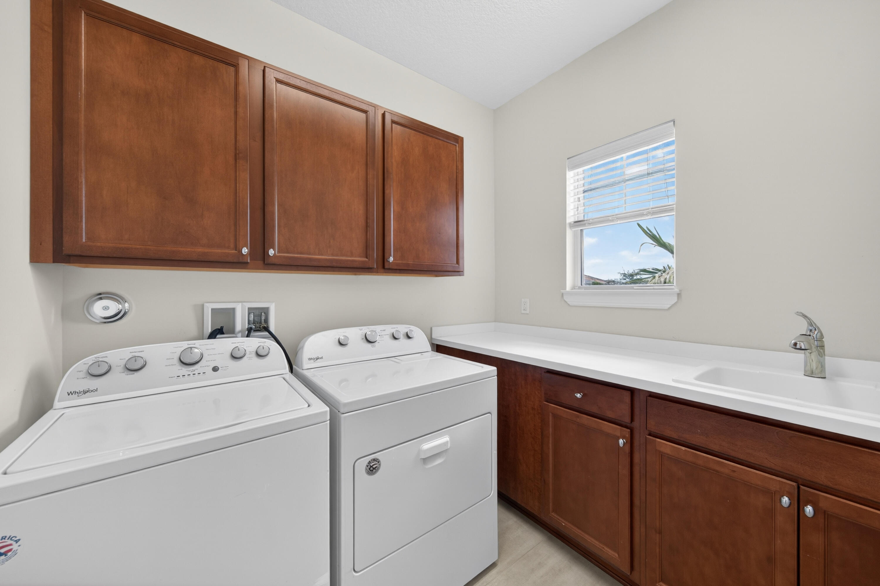 HILLCREST COUNTRY CLUB SOUTH - Residential