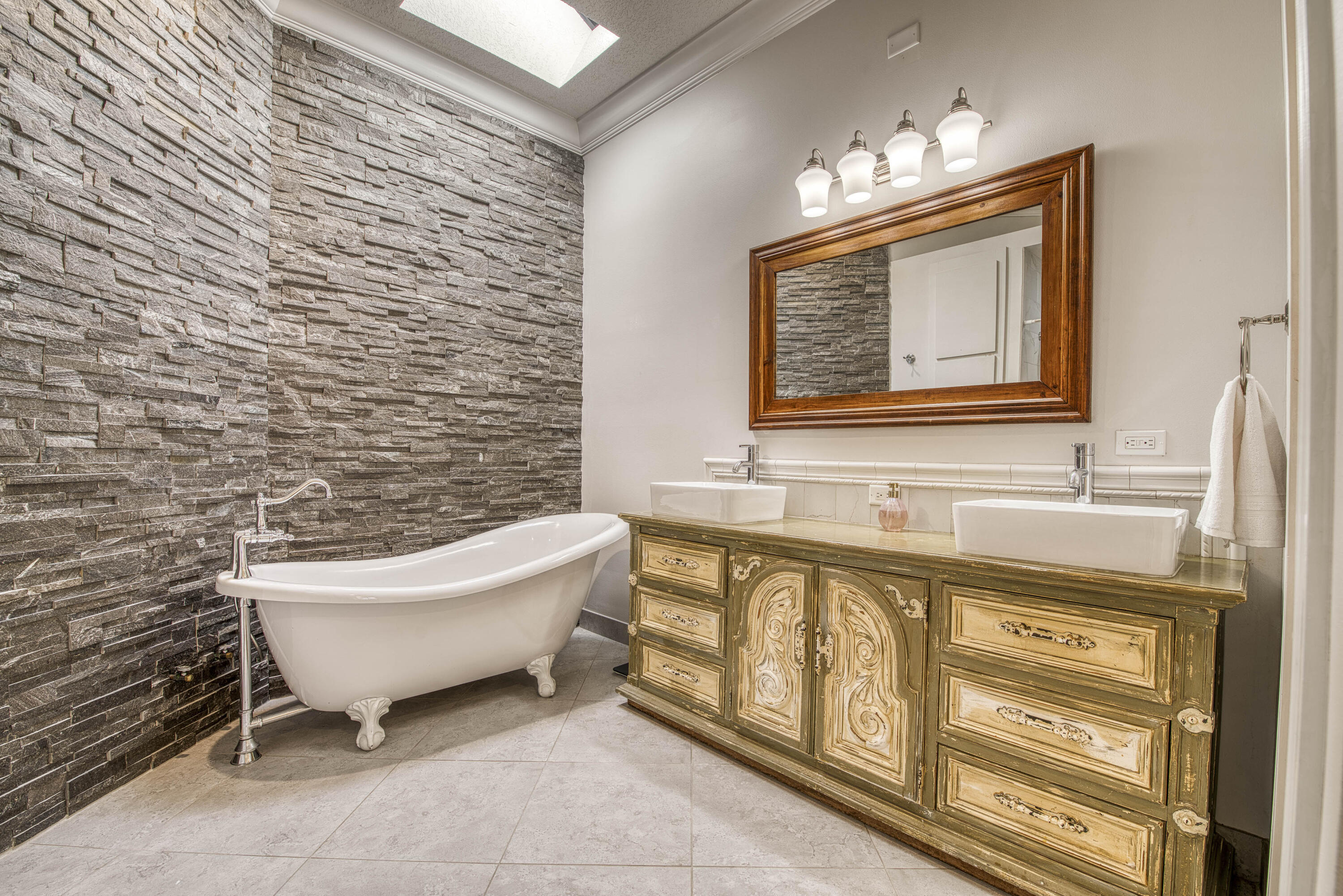 The Hamptons - Residential