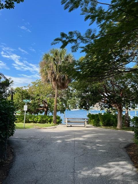 EL ENCANTO REPL IN - Residential