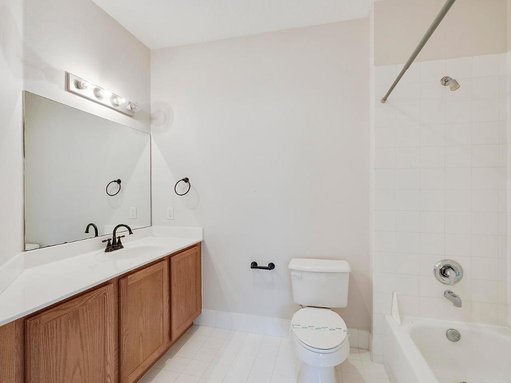 THOUSAND OAKS - Residential