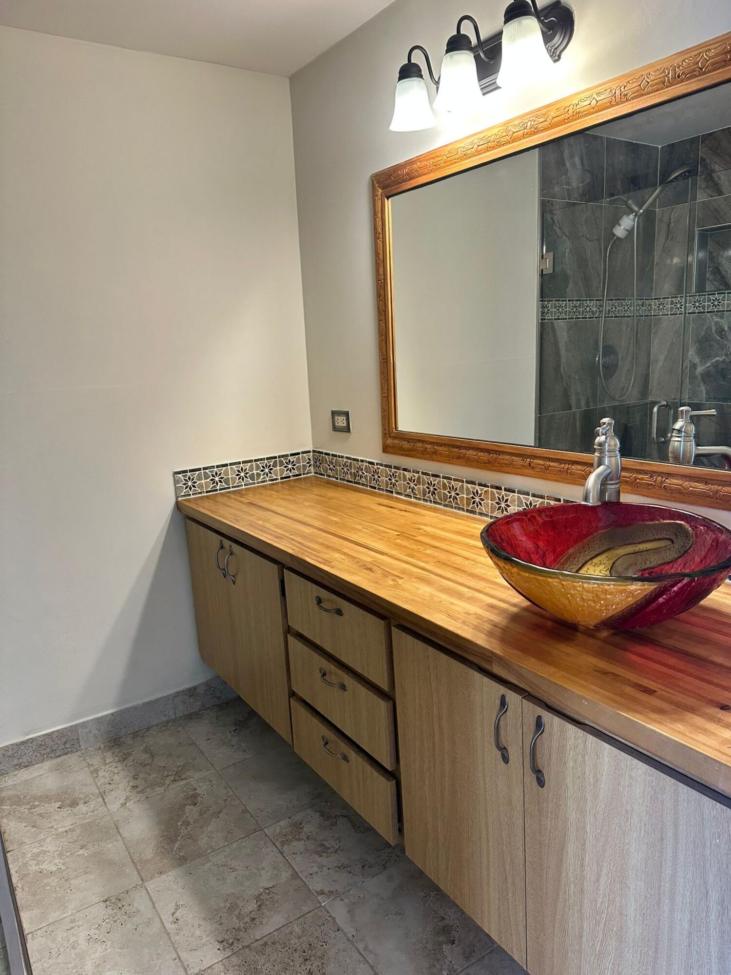 VILLAGE OF SANDALWOOD LAKES SOUTH - Residential