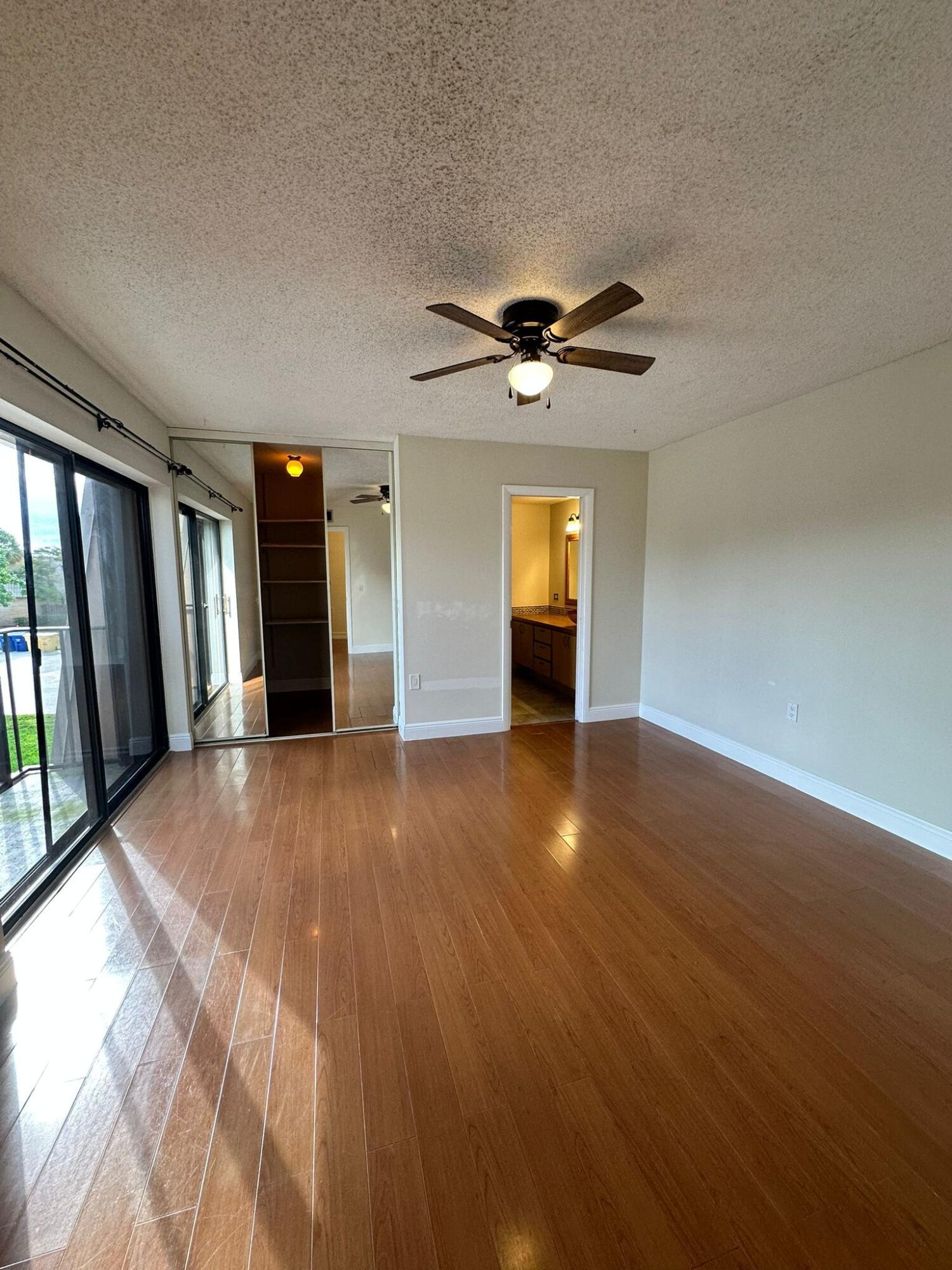 VILLAGE OF SANDALWOOD LAKES SOUTH - Residential