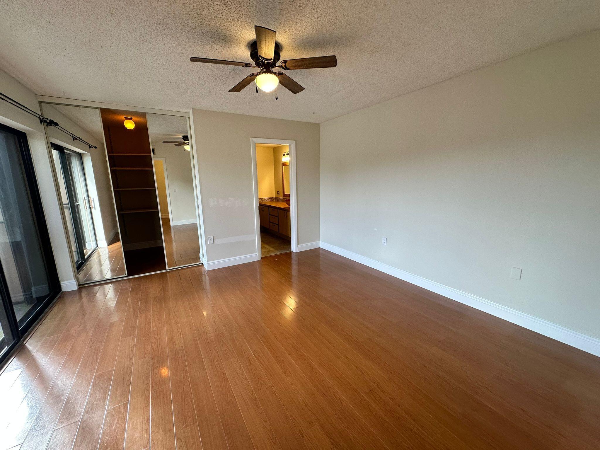VILLAGE OF SANDALWOOD LAKES SOUTH - Residential