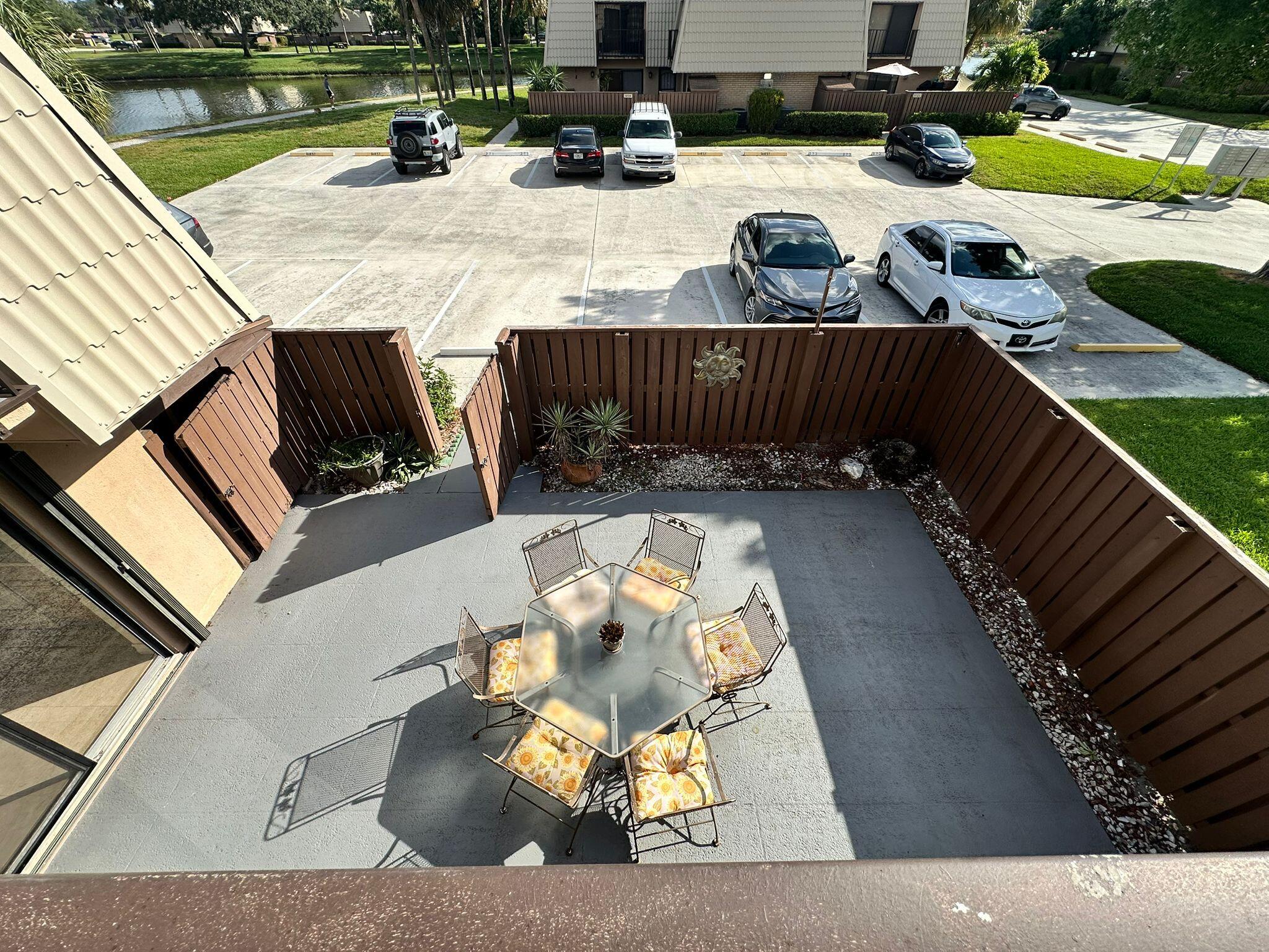 VILLAGE OF SANDALWOOD LAKES SOUTH - Residential