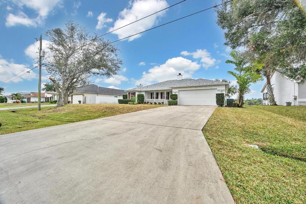 Photo of 2434 SW Santana Avenue, Port Saint Lucie, FL 34953 (MLS # R11157795)
