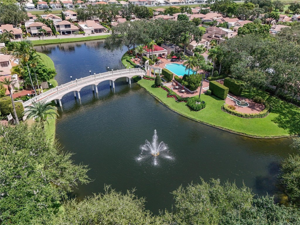 VILLA DESTE CONDO - Residential