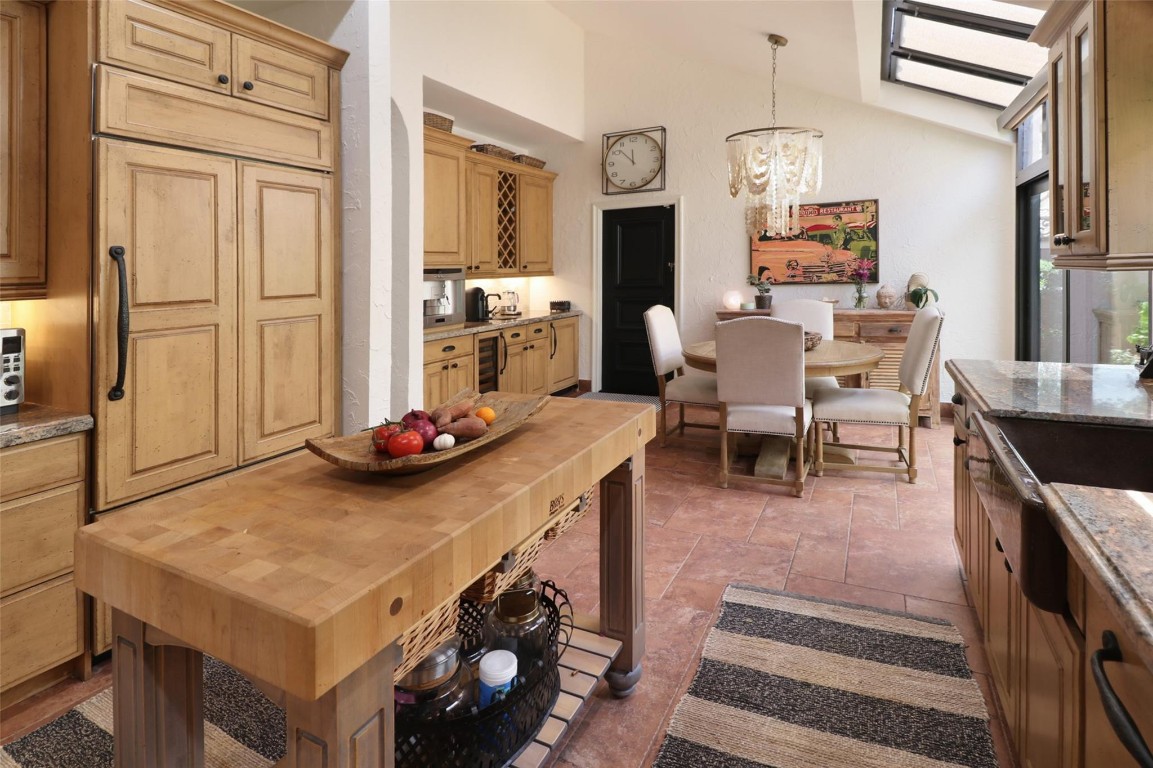 VILLA DESTE CONDO - Residential