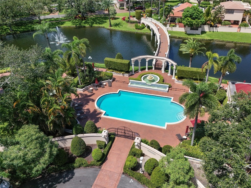 VILLA DESTE CONDO - Residential