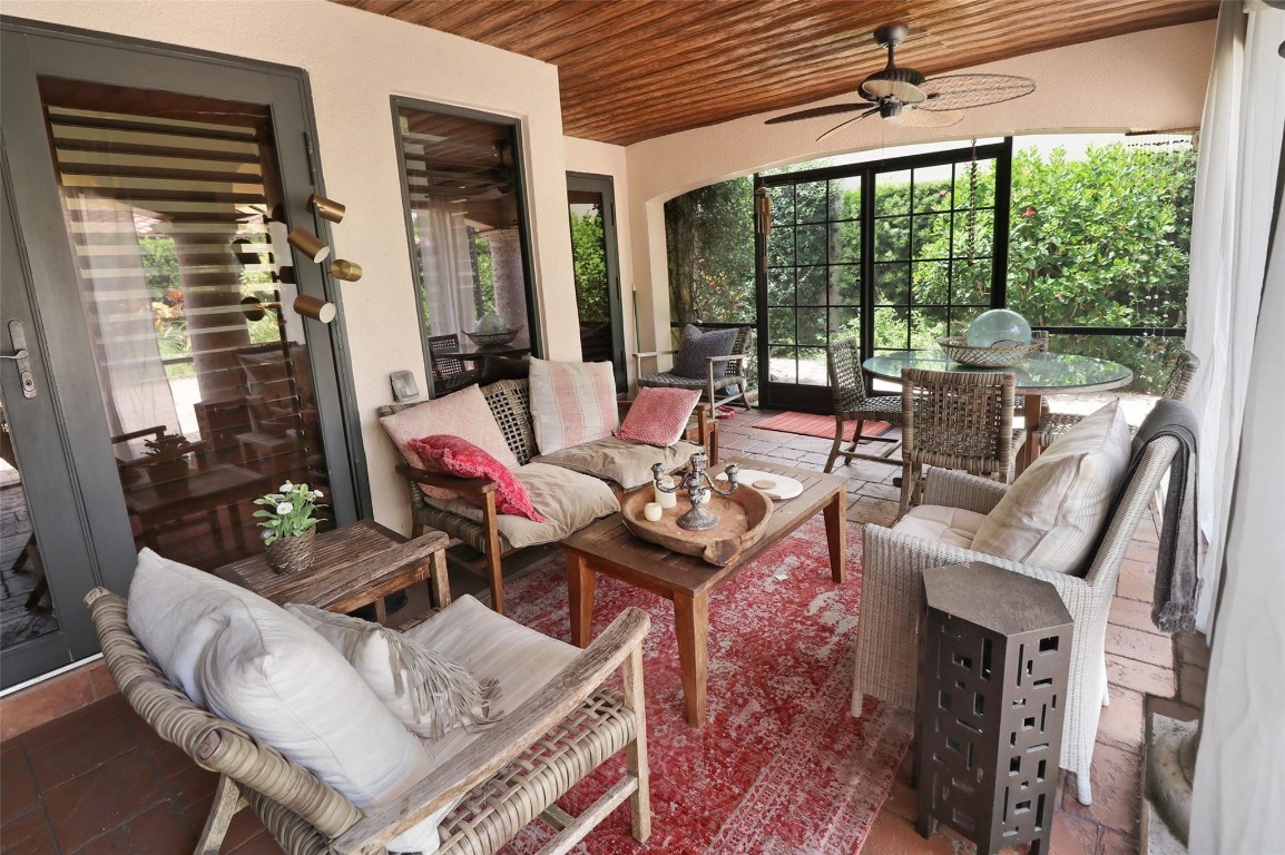 VILLA DESTE CONDO - Residential