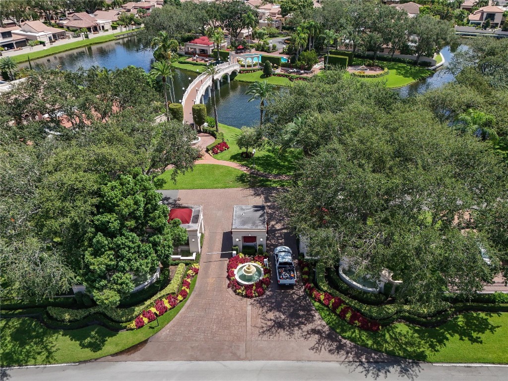 VILLA DESTE CONDO - Residential