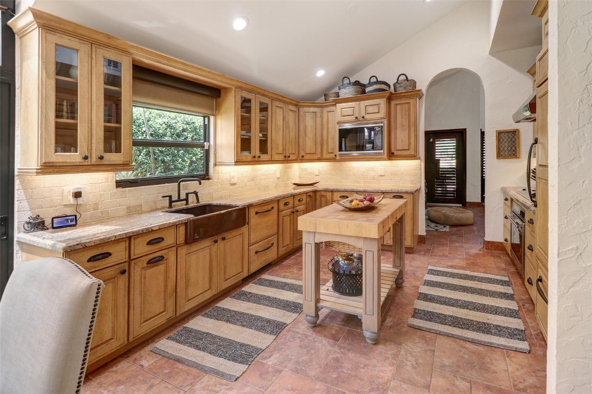 VILLA DESTE CONDO - Residential