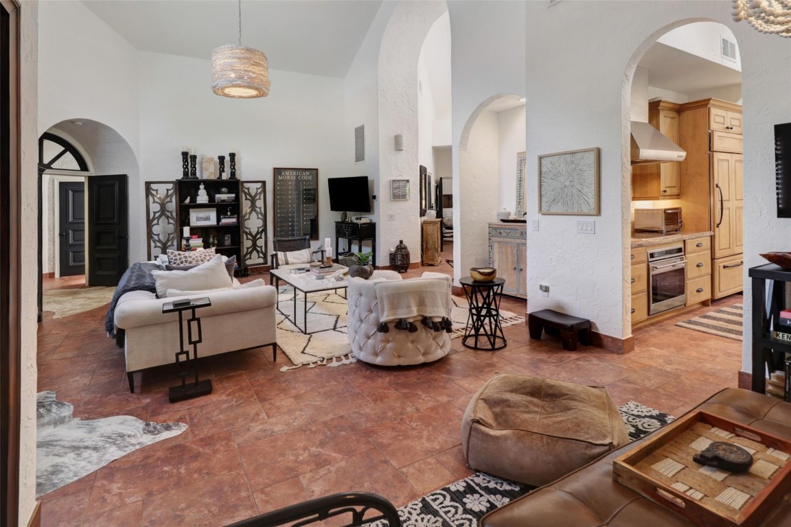 VILLA DESTE CONDO - Residential