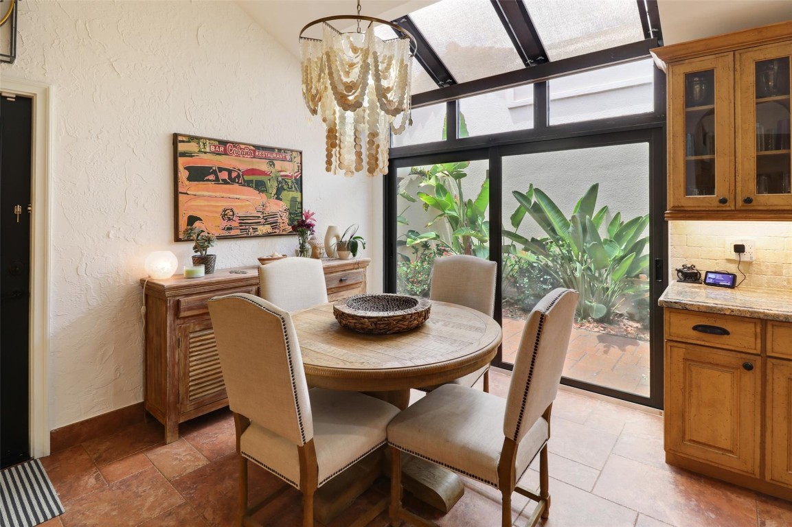 VILLA DESTE CONDO - Residential