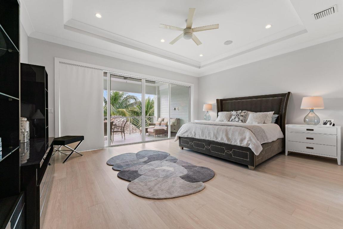 INTRACOASTAL PARK - Residential