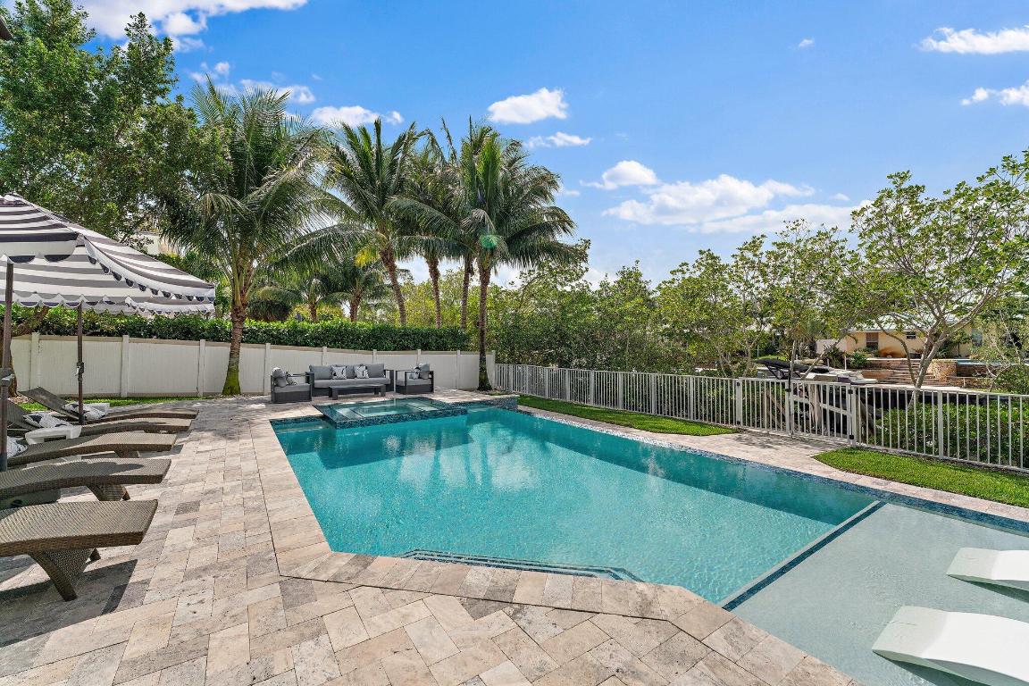 INTRACOASTAL PARK - Residential