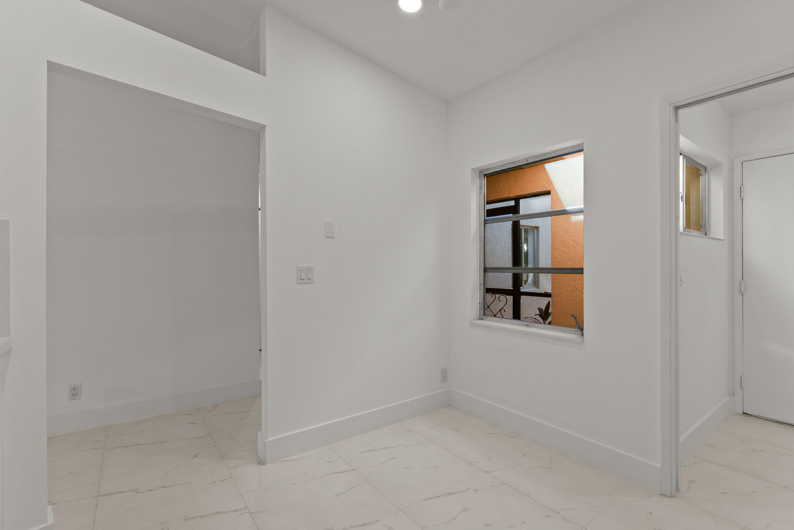 WHISPER WALK - Residential