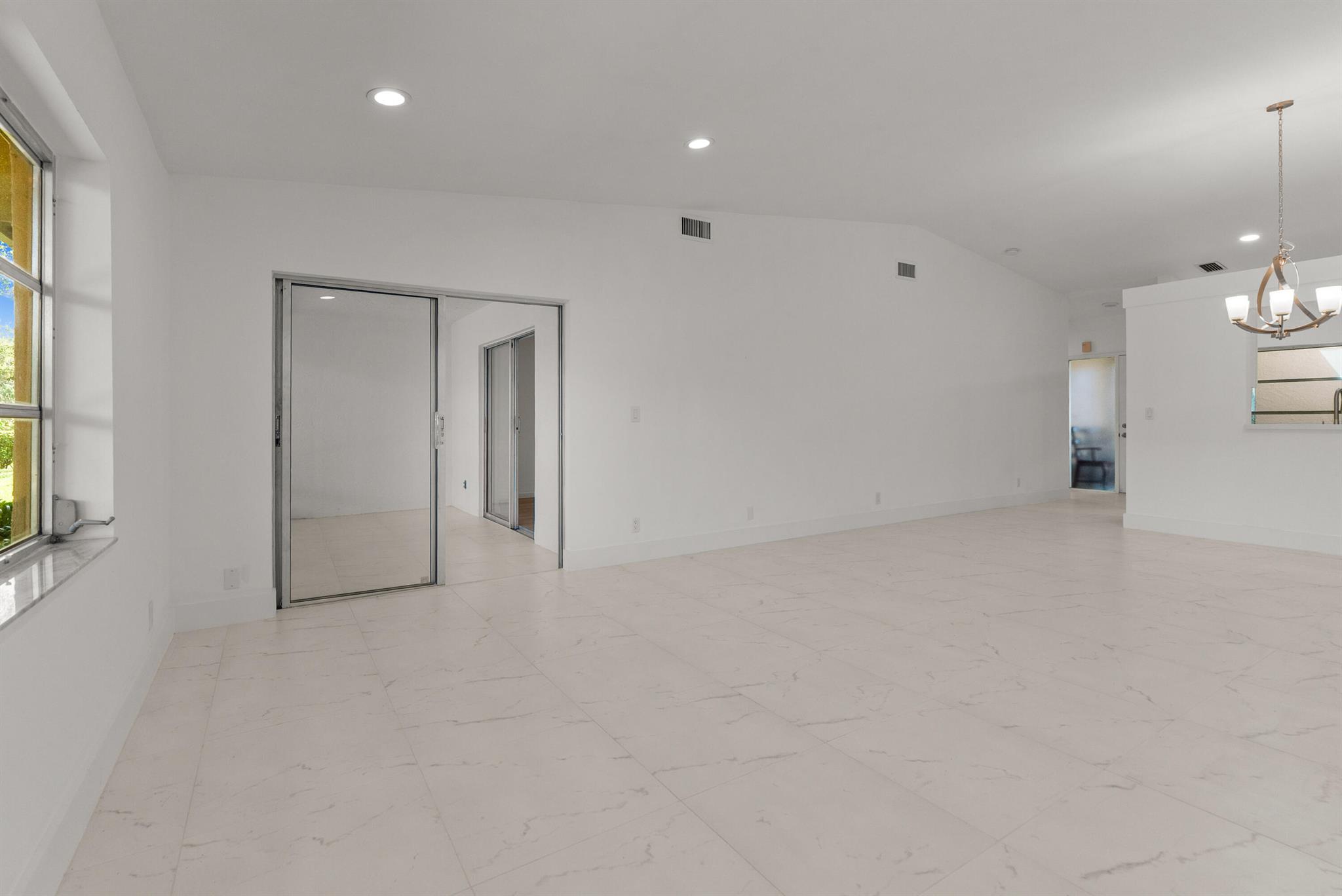 WHISPER WALK - Residential