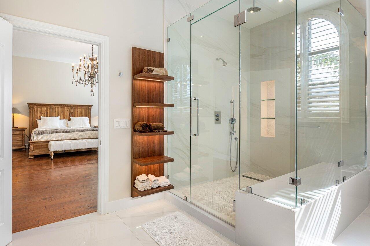 200 EAST PALMETTO PARK CO - Residential