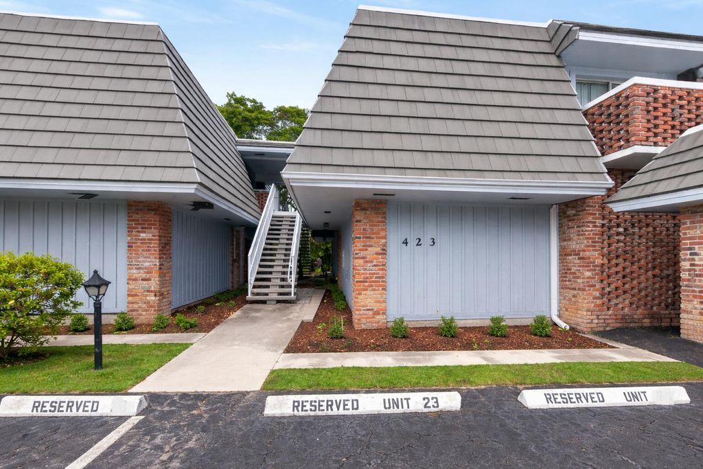 Photo of 423 Pine Tree Court #23, Atlantis, FL 33462 (MLS # B26016120)
