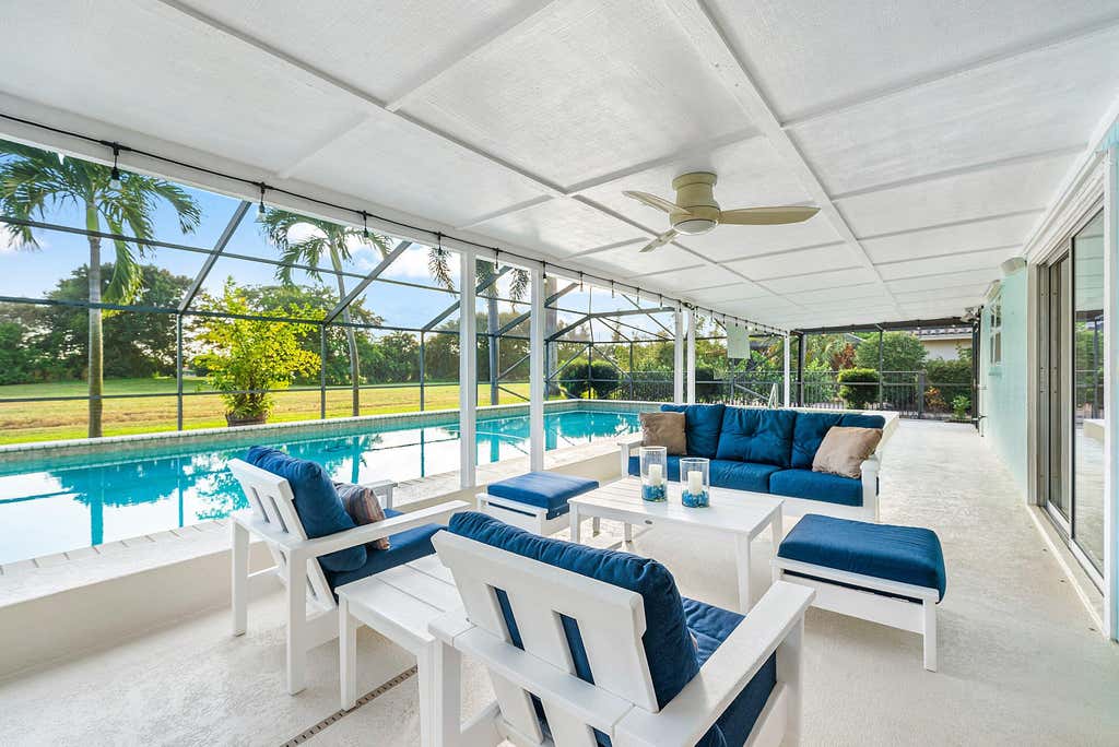 Photo of 4804 Palo Verde Drive, Boynton Beach, FL 33436 (MLS # R11142089)