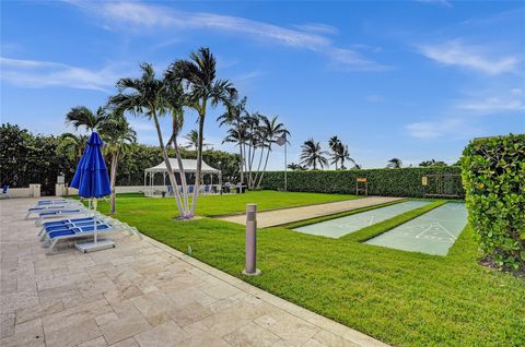 A home in Palm Beach Shores