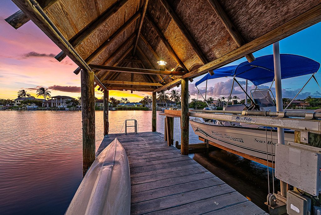 Photo of 18781 SE River Ridge Road, Jupiter, FL 33469 (MLS # R10935702)